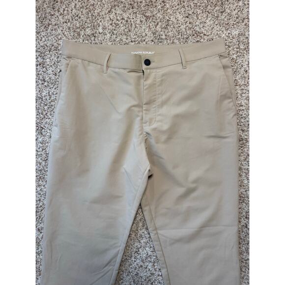 Banana Republic Men's Jeans/Pants 34X30, Performance Material, Lightweight; - Picture 10 of 10
